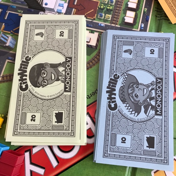 CityVille Monopoly | 2012 Family Board Game - Picture 10 of 16